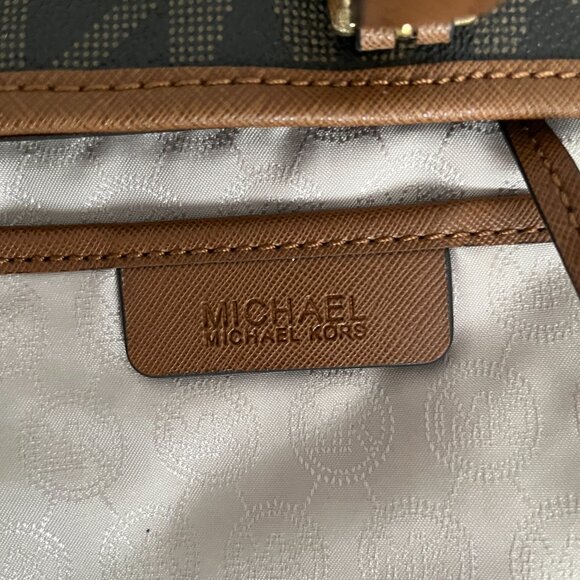 Michael Kors Jet Set MK Signature Brown Medium Top Zip Snap Pocket Tote - Picture 9 of 15